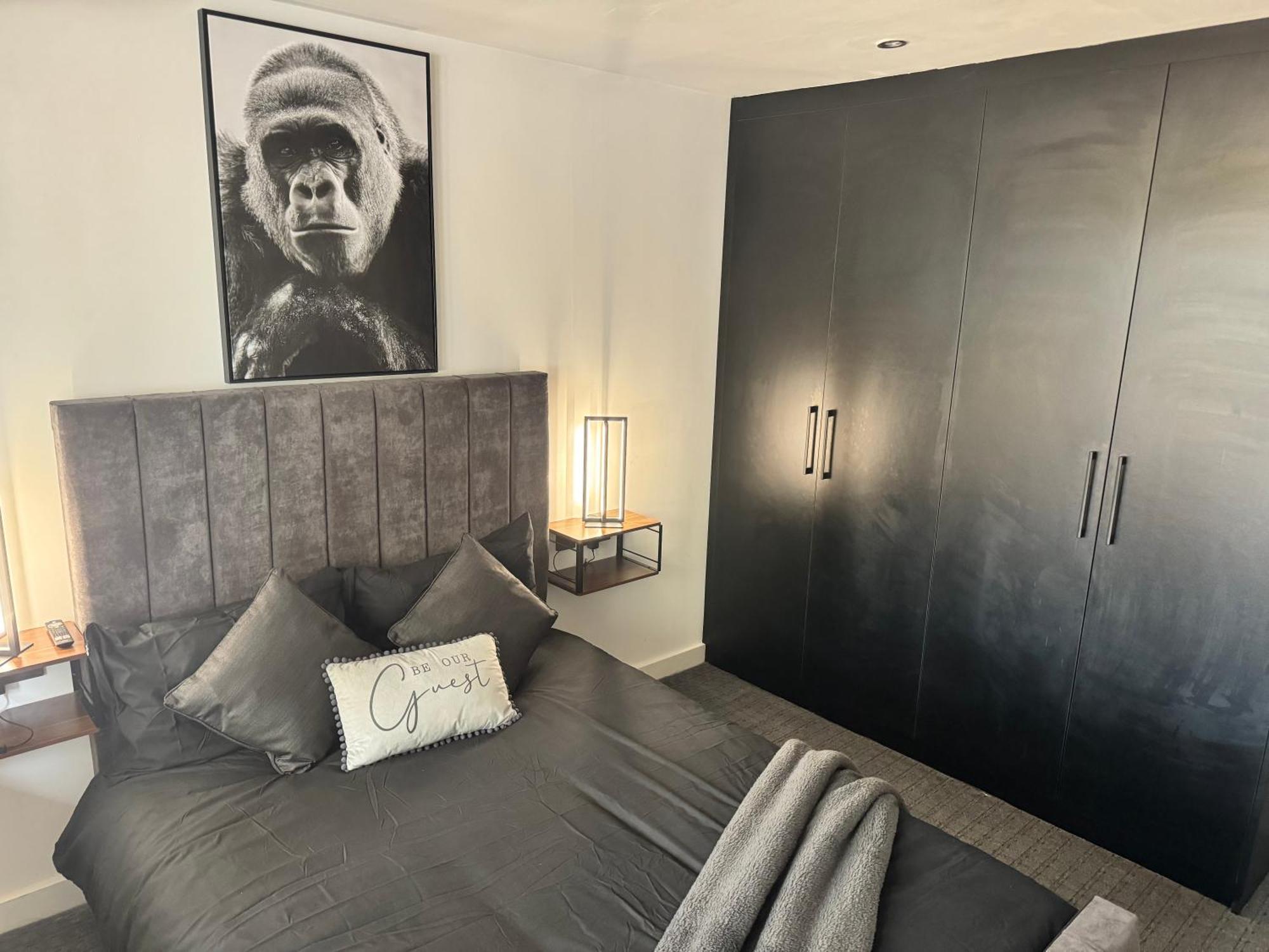 Luxury Flat In Uxbridge Appartement Buitenkant foto