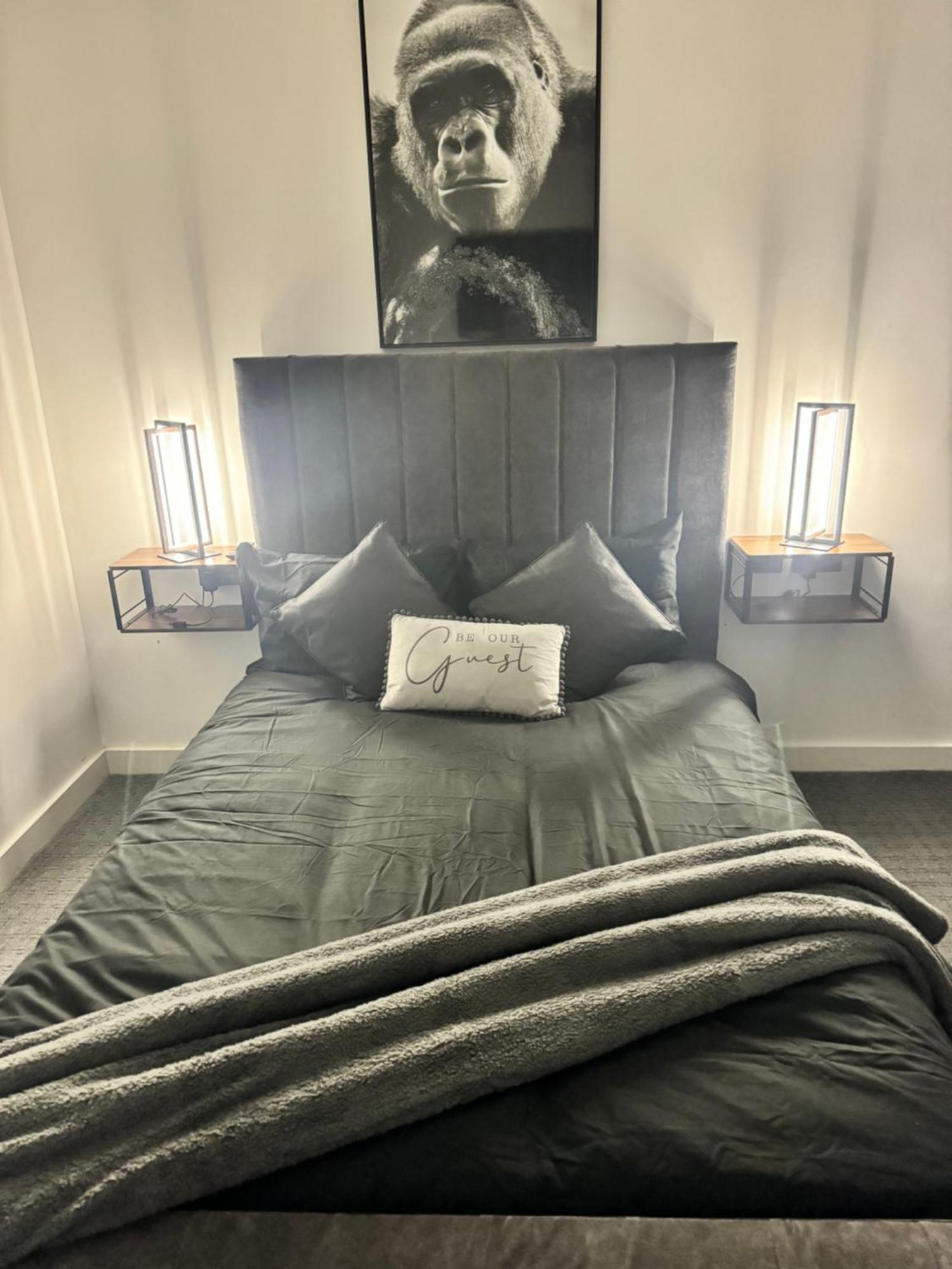 Luxury Flat In Uxbridge Appartement Buitenkant foto