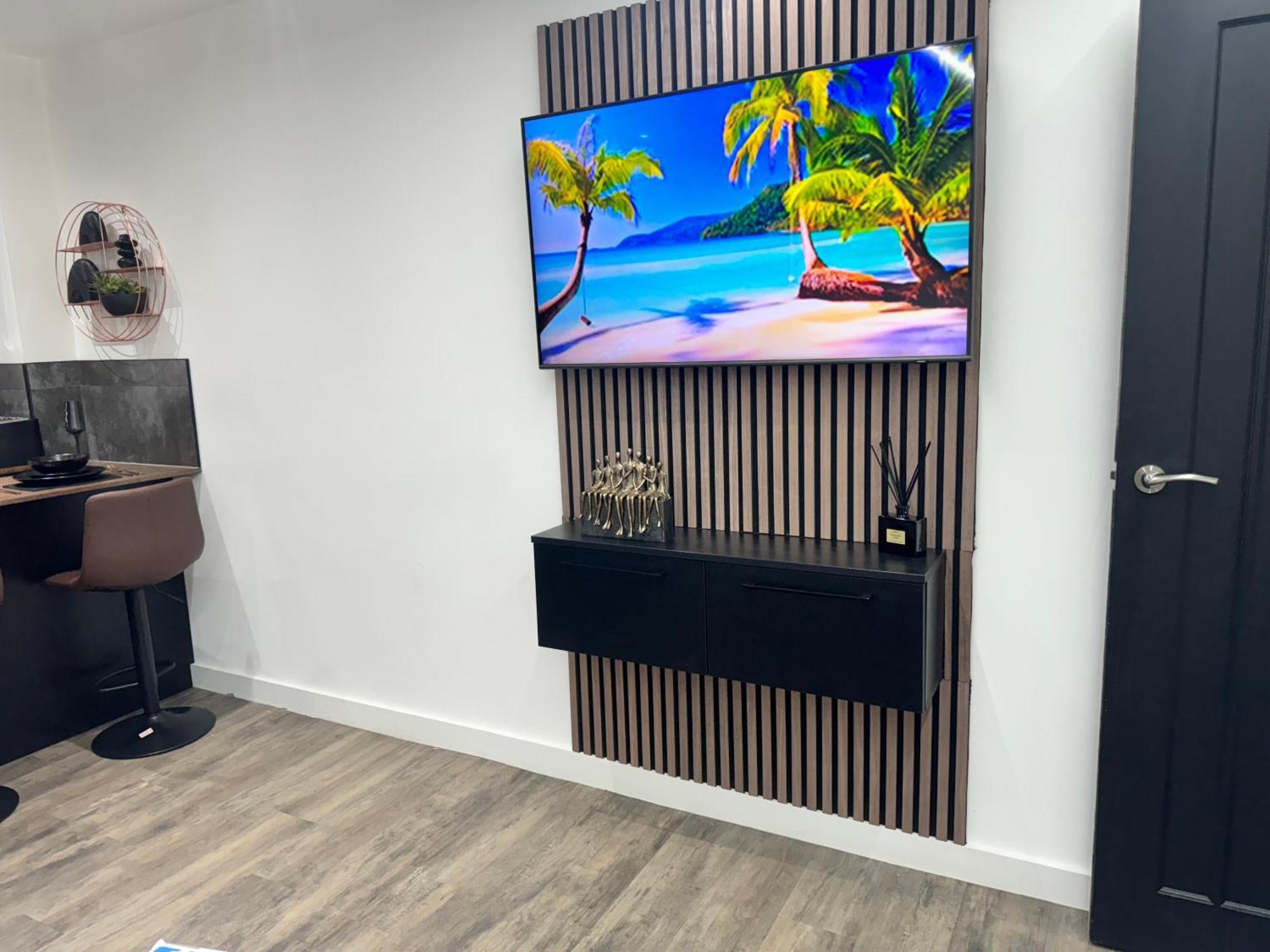 Luxury Flat In Uxbridge Appartement Buitenkant foto
